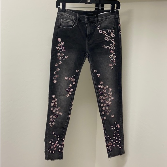 DRIFTWOOD Denim - NWT Driftwood embroidered jeans .